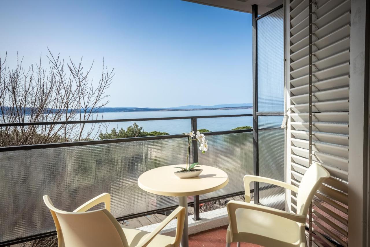 Hotel Zagreb Crikvenica Exterior foto