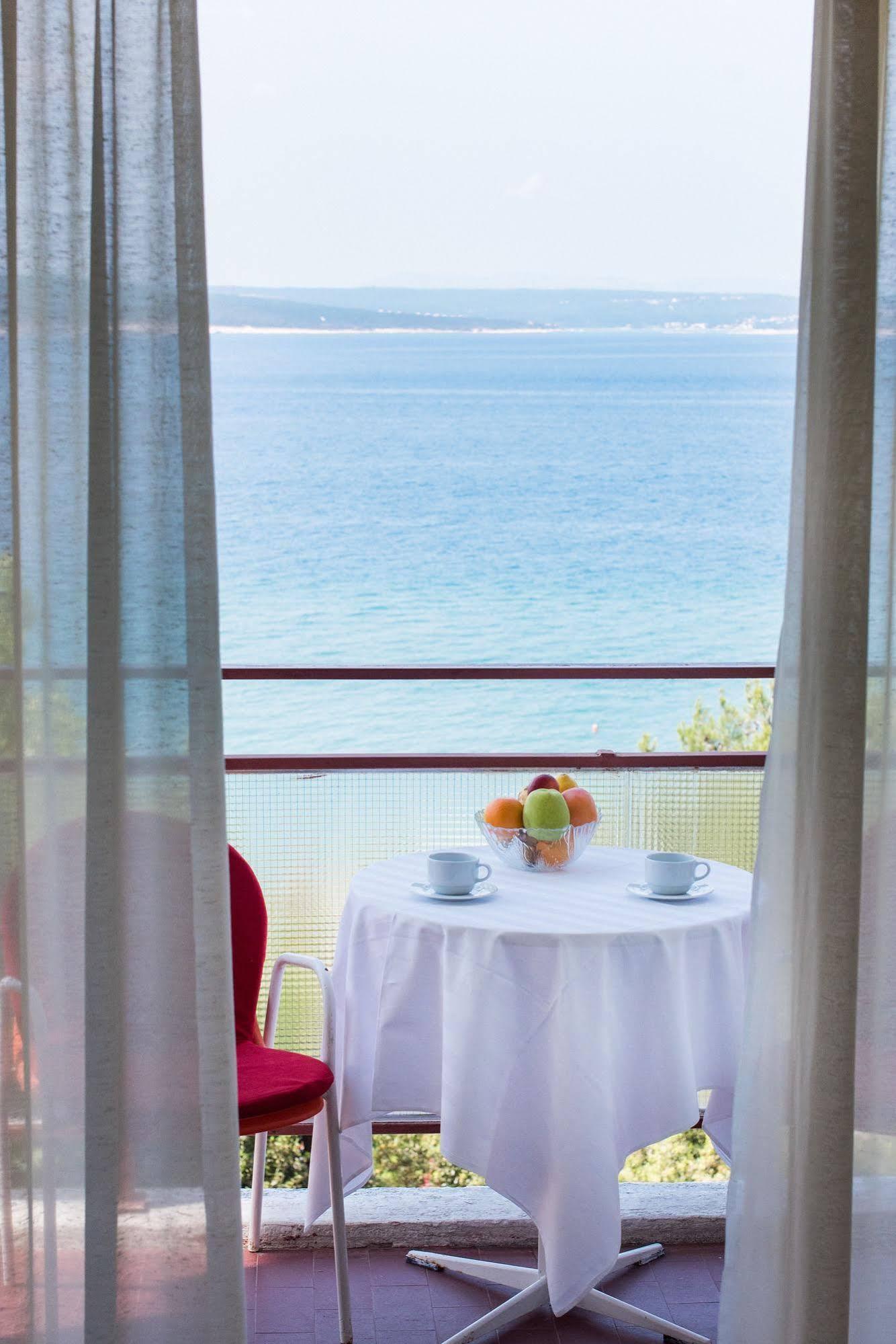 Hotel Zagreb Crikvenica Exterior foto