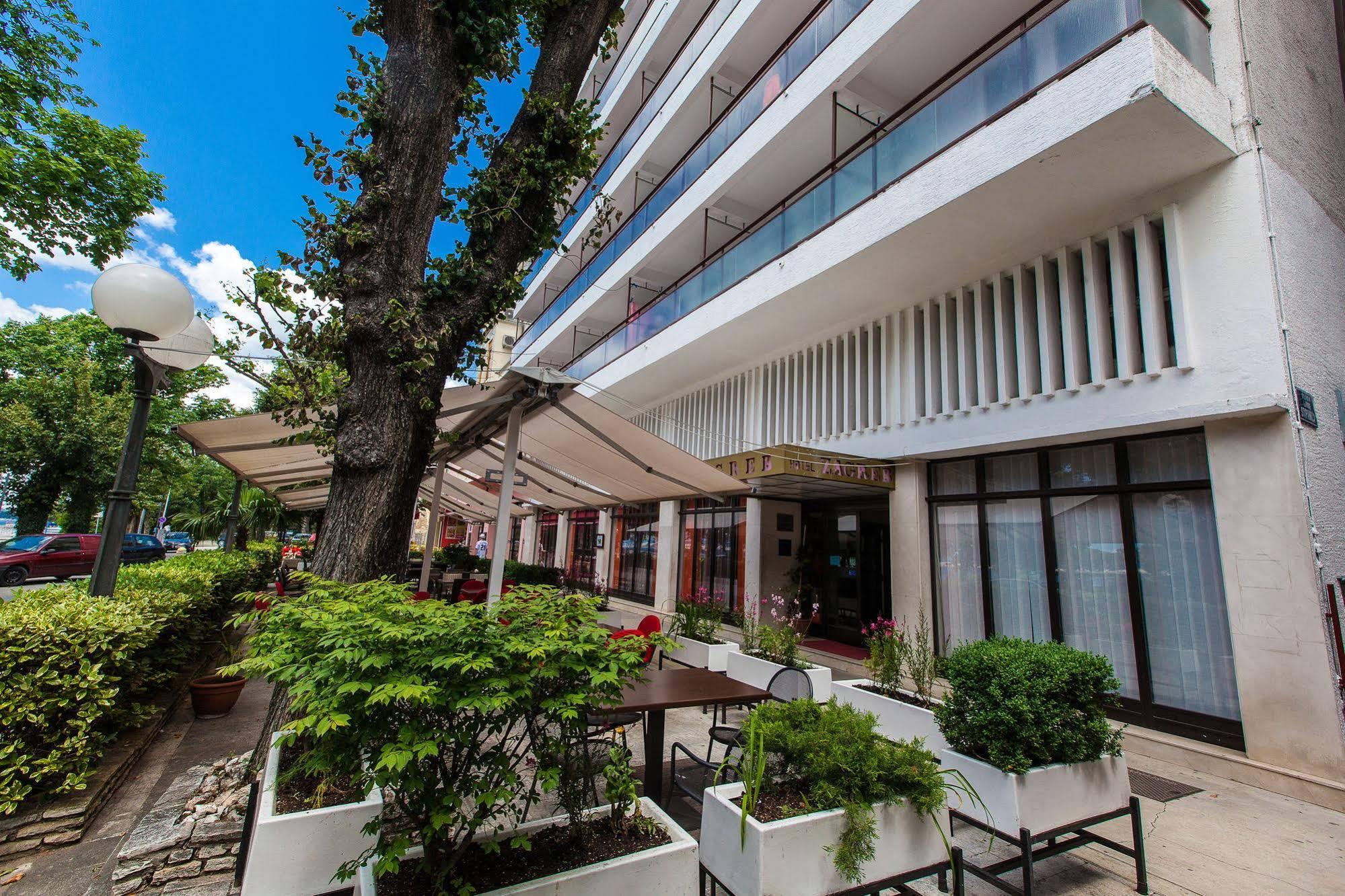 Hotel Zagreb Crikvenica Exterior foto